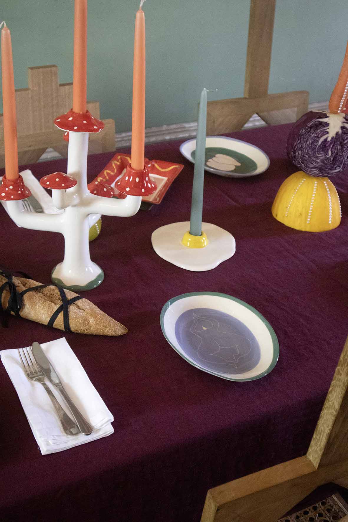 The good egg Candleholder