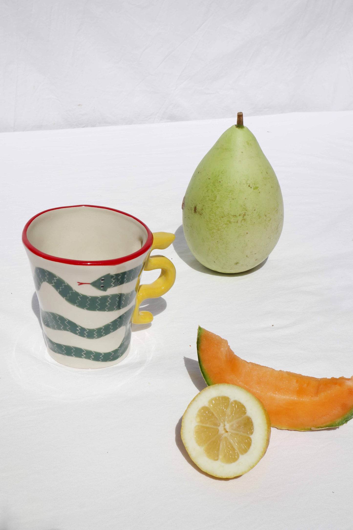 Sneaky Mug red