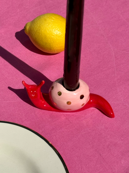 The hard shell - Set of 2 snail candleholders Red & Pink with Gold Dots